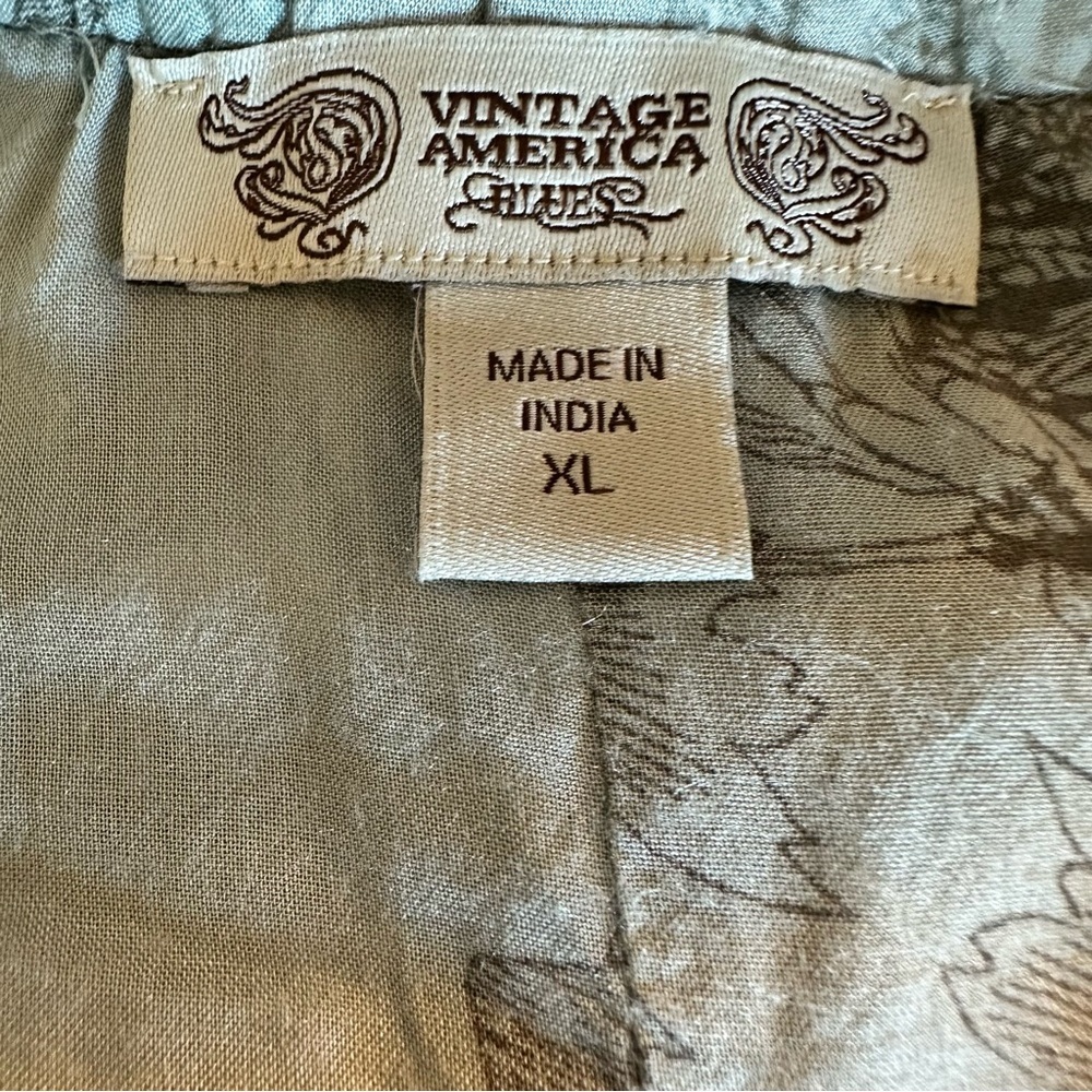 Vintage America Women's Blouse in Light Gray - Picture 3 of 4